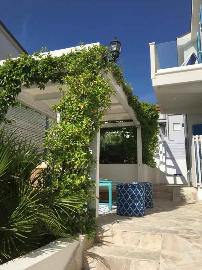 Seaside Villa With Private Pool Home By The Sea - Villa تروغير المظهر الخارجي الصورة