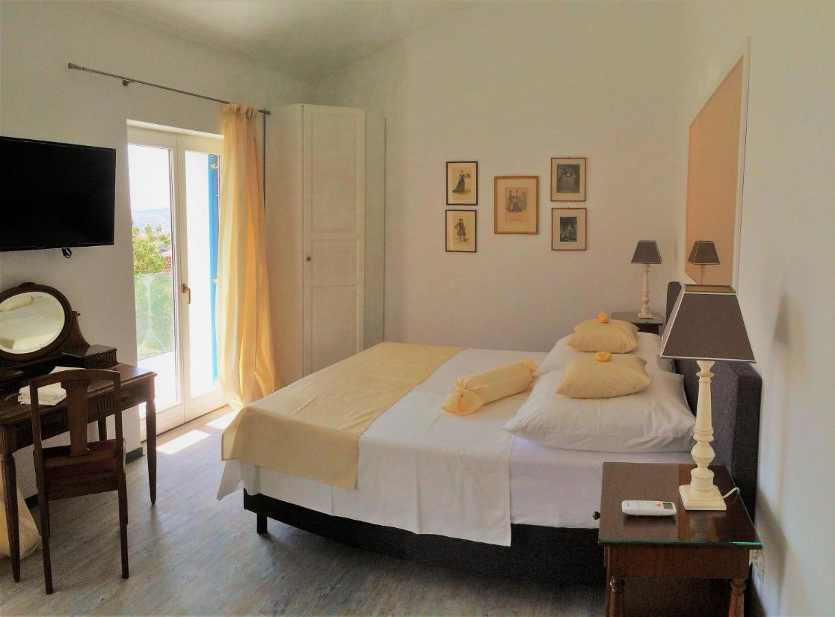 Seaside Villa With Private Pool Home By The Sea - Villa تروغير المظهر الخارجي الصورة